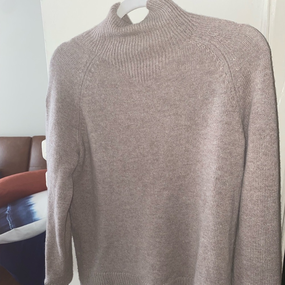 Theory Cashmere Sweater - Beige M
